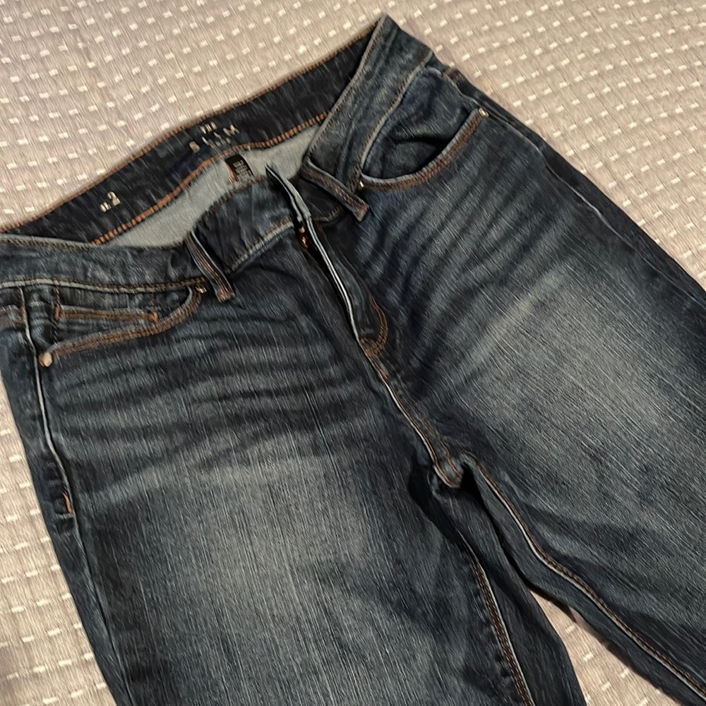 White House Black Market jeans size 2 “The Slim Crop”